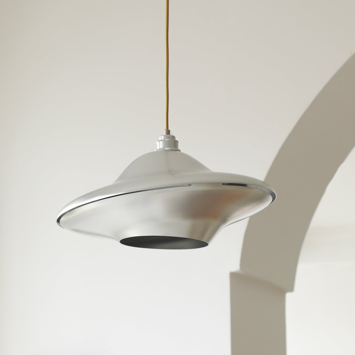 Lioriseria Suspension