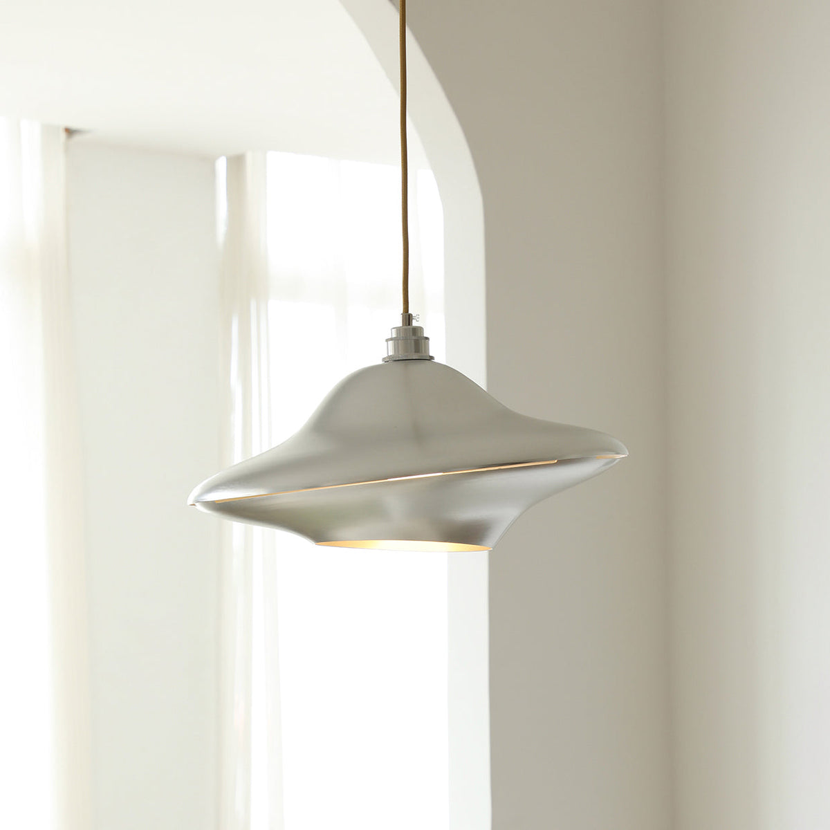 Lioriseria Suspension