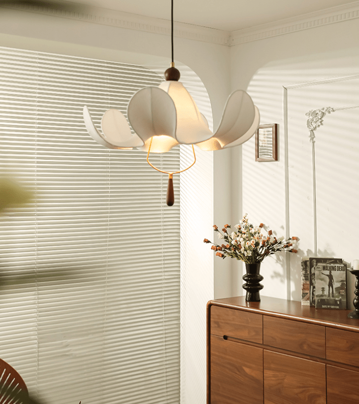 Zind Blossom Suspension