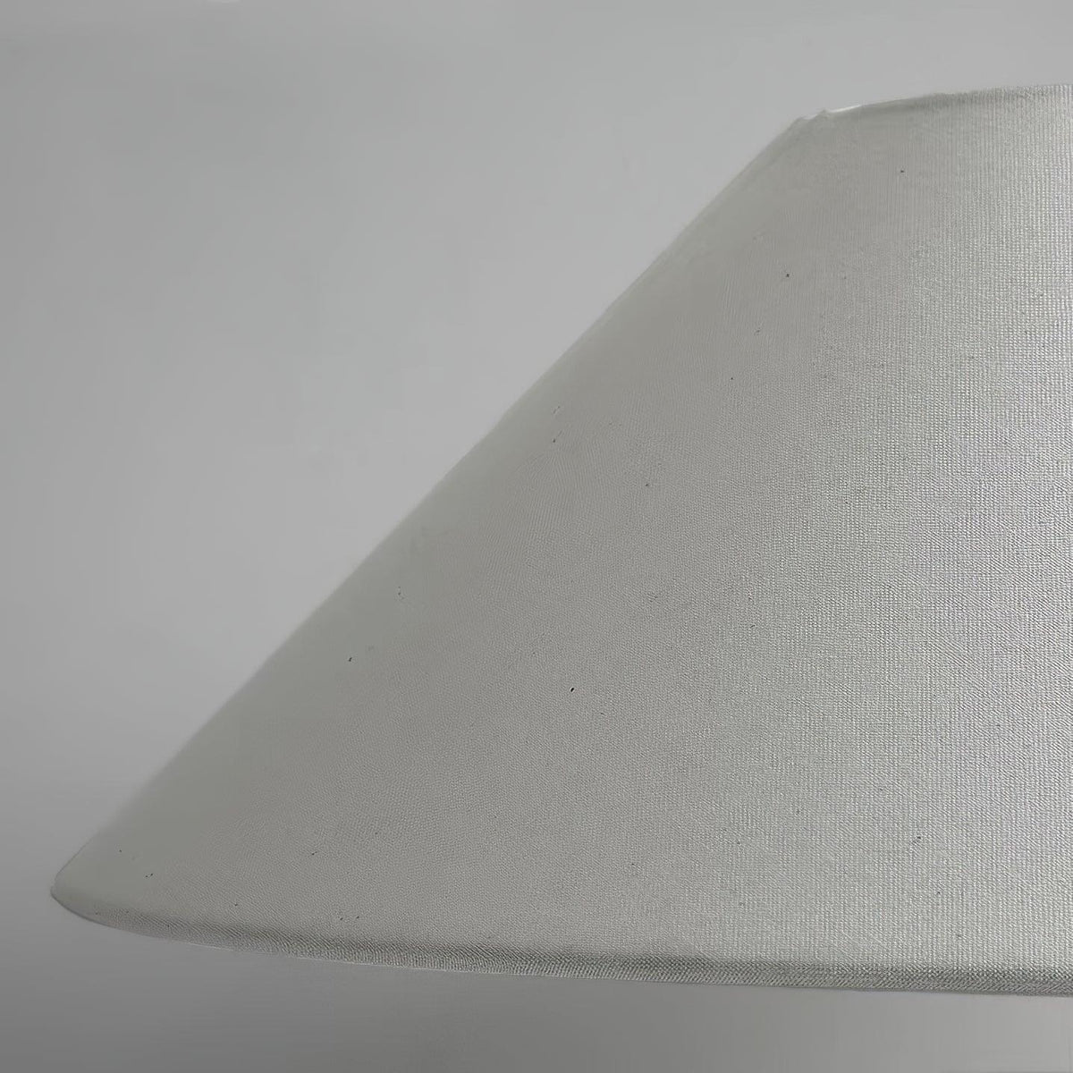 Etalis Ceramic Table Lamp-Neutral Decor