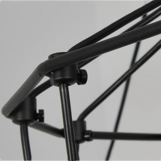 Lustra Lustre Lignes Noir Structure Métallique LED