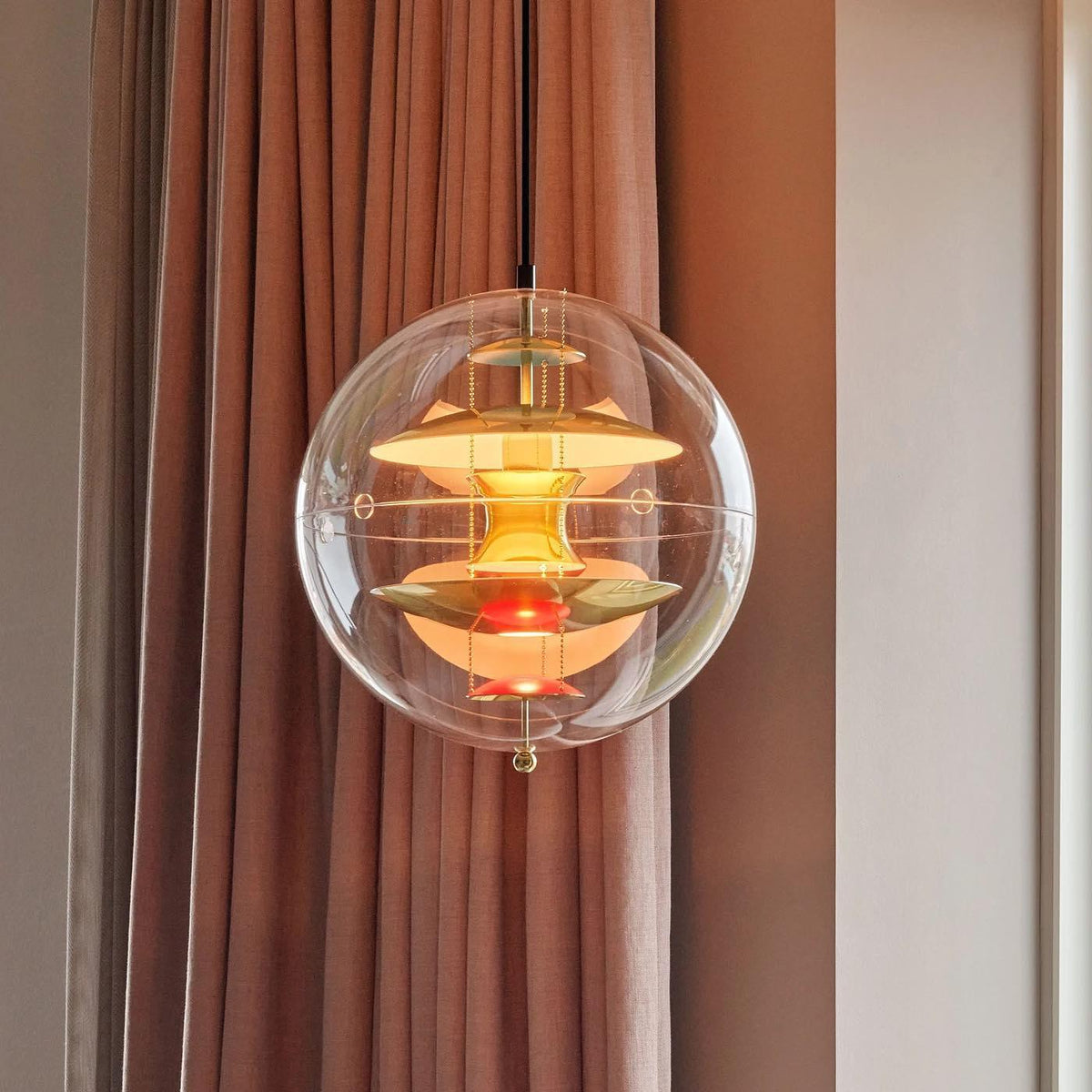 Pendant Lamp Floating Geometric Layers Clear Globe Futuristic Modern-Neutral Decor