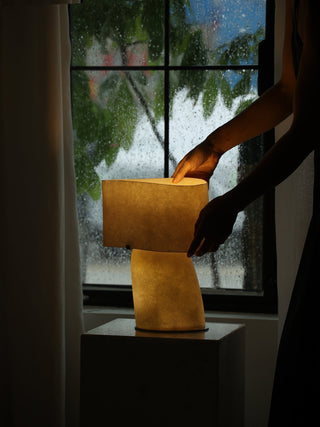 Lirvyn Lampe de Table