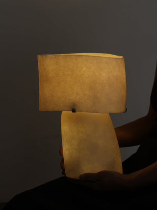 Lirvyn Lampe de Table
