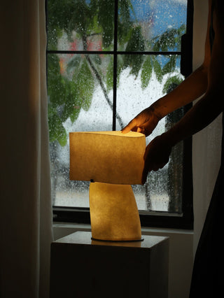 Lirvyn Lampe de Table
