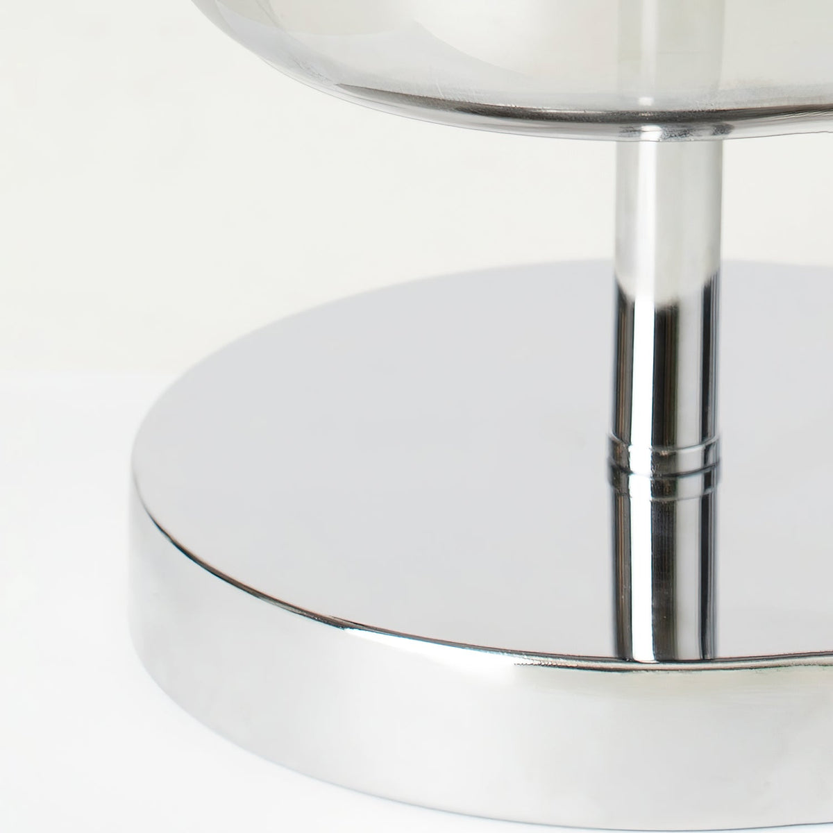 Avolar Lampe de Table