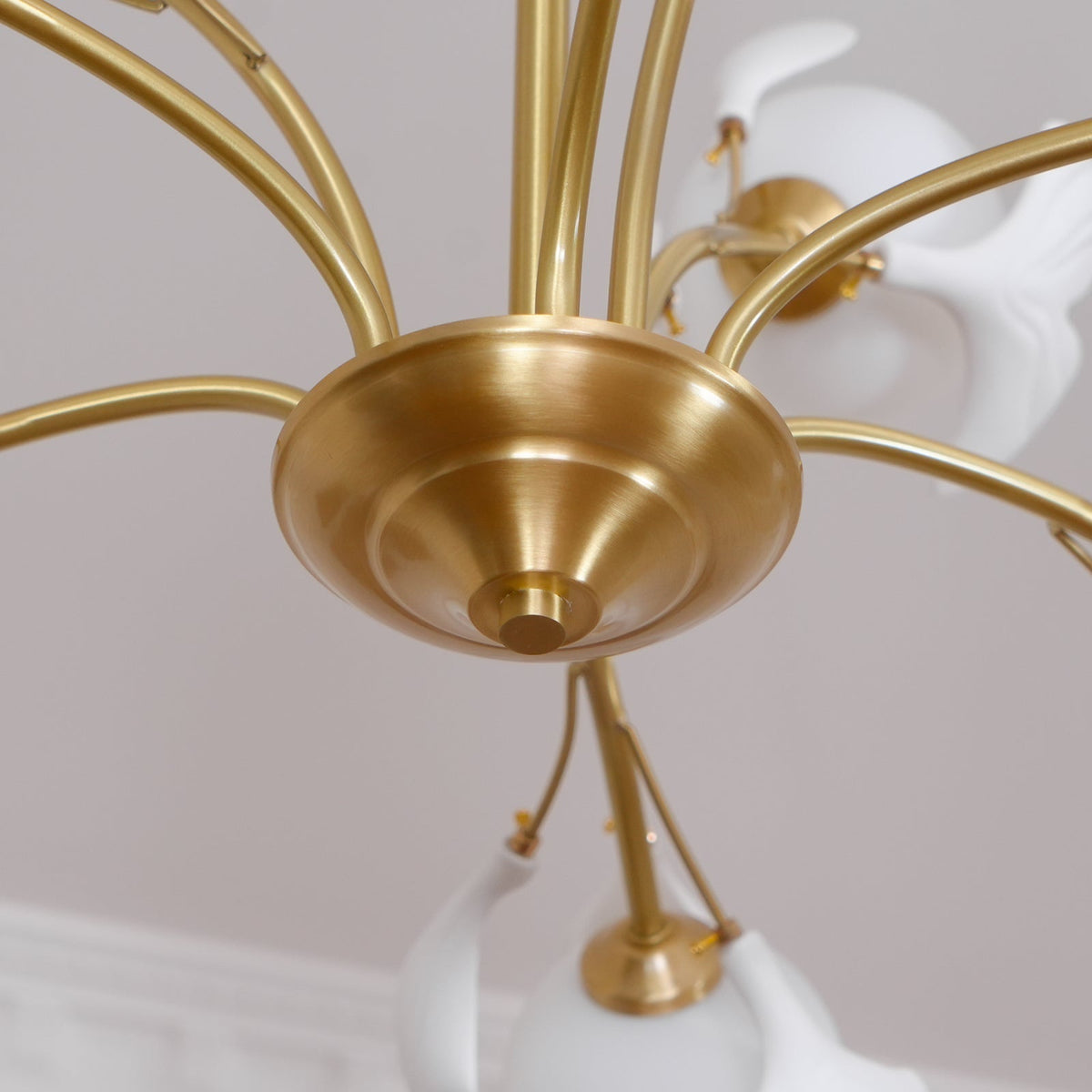 Ginkgo Leaf Chandelier with Frosted Glass Globes-Neutral Decor
