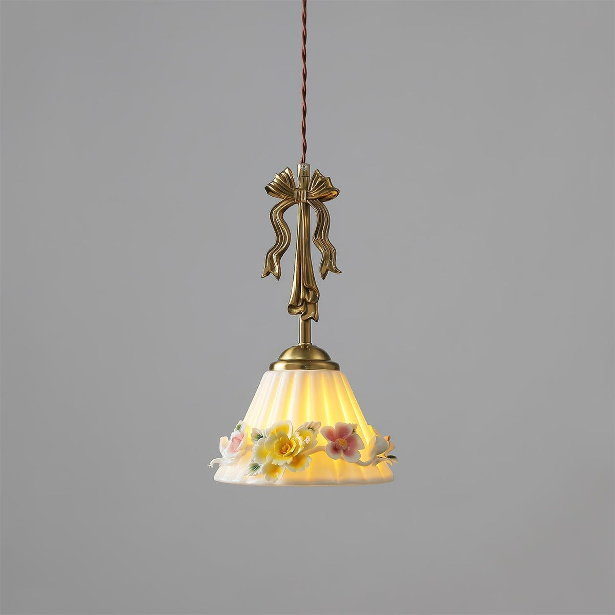 Caleeria Suspension
