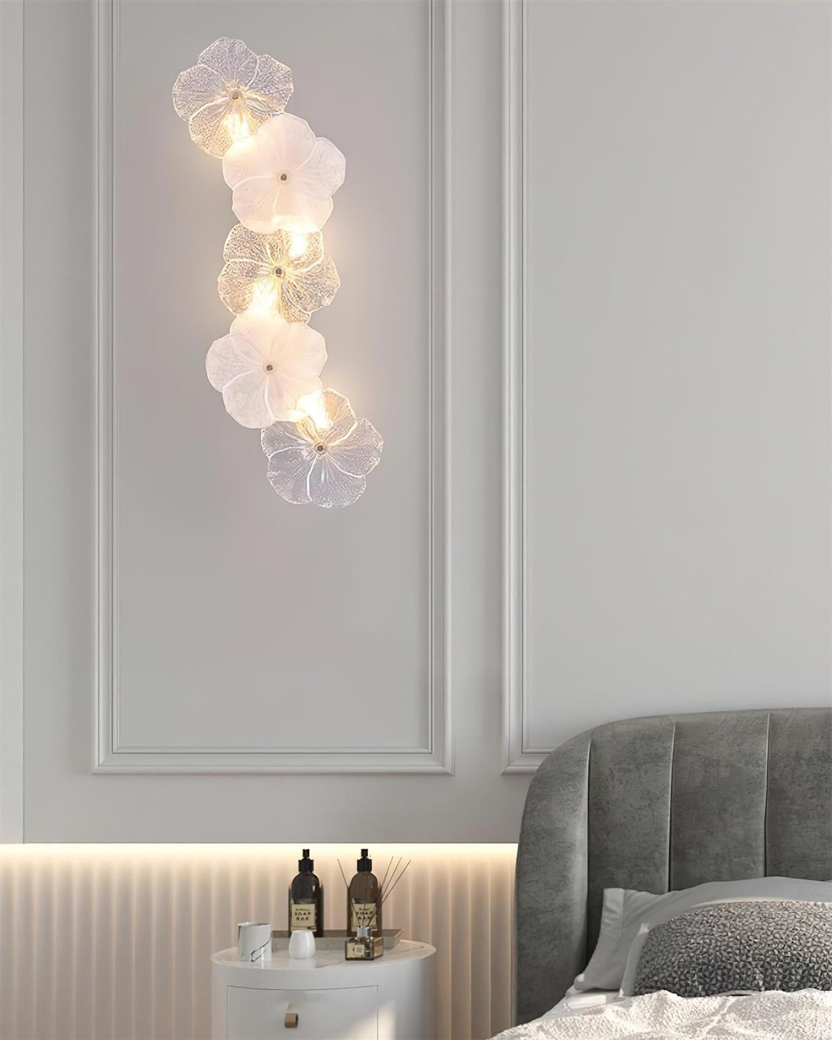 Givelle Floral Wall Lamp-Neutral Decor