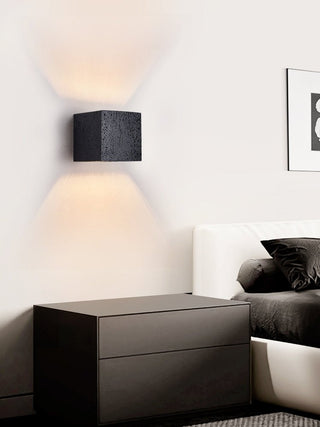 Valeise Applique Murale en Travertin Noir Cube