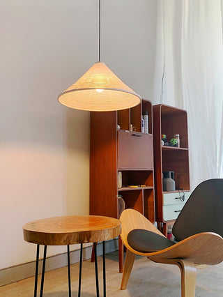 Conic Suspension Lampe Pyramidale en Papier