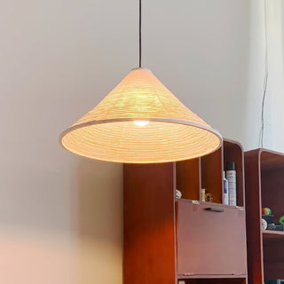 Conic Suspension Lampe Pyramidale en Papier