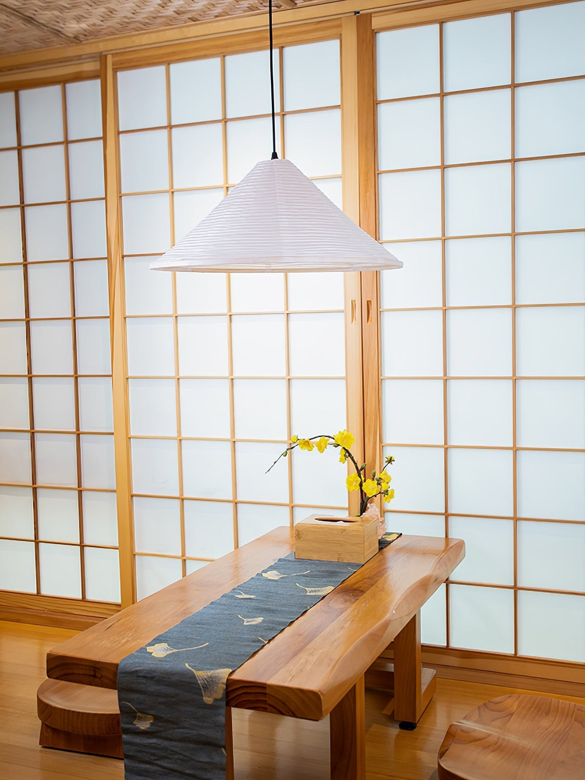 Conic Suspension Lampe Pyramidale en Papier