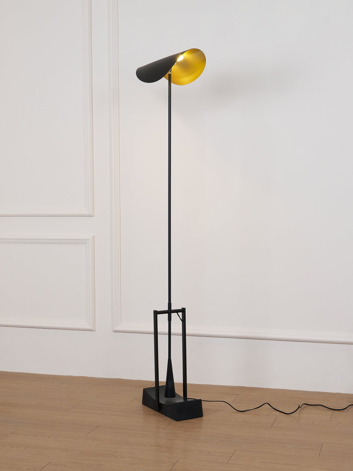 YIU-X Floor Lamp-Neutral Decor