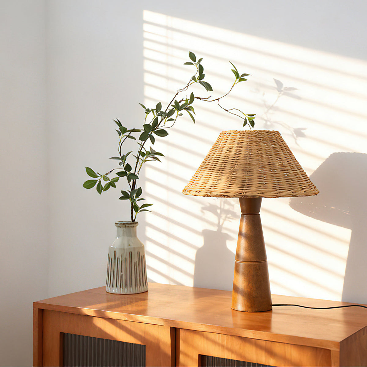 Diagram showing the dimensions of the Zaya Table Lamp.