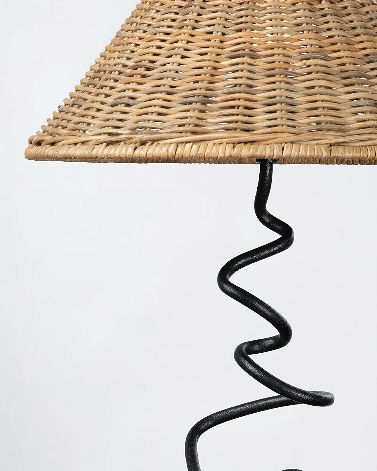 A diagram showing the dimensions of the Zigzag Table Lamp: 36cm in diameter and 65cm in height.