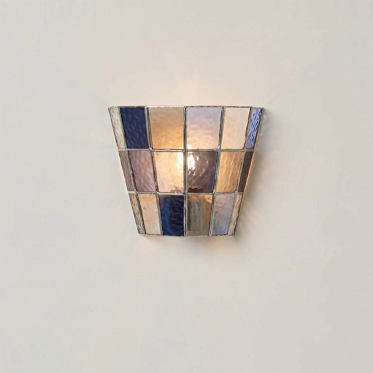 Dimensional diagram of the Zola Glass Sconce with measurements.